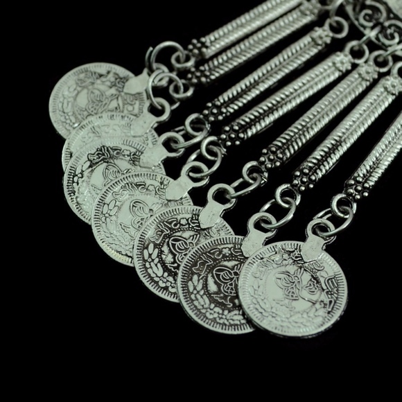 Coin Tassel Aged Silver Pendant Necklace - Picture 4 of 8